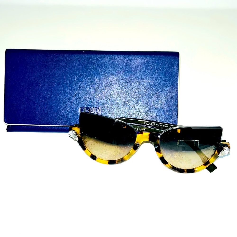 Fendi sunglasses 100% Authentic